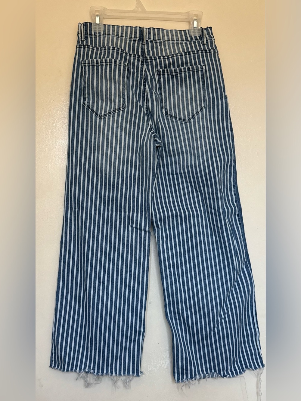 Kensie Blue and White Vertical-Striped Wide-Leg Jeans - Picture 5 of 8